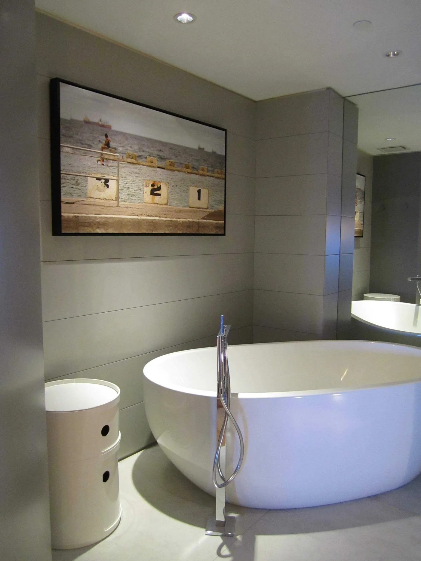 Continuum South Tower Residence 6