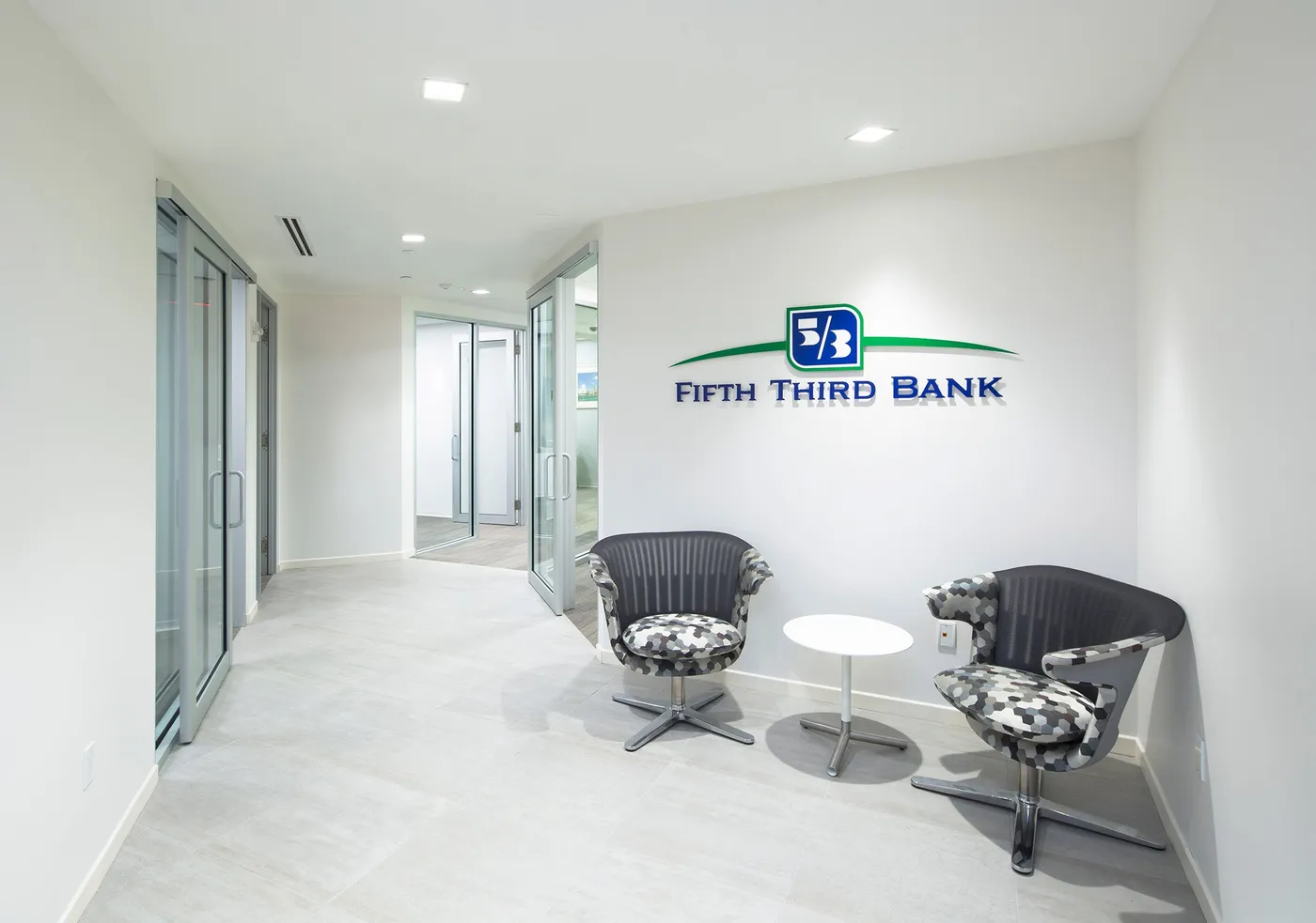 Fifth Third Bank Miami Photo by Robin Hill c 4