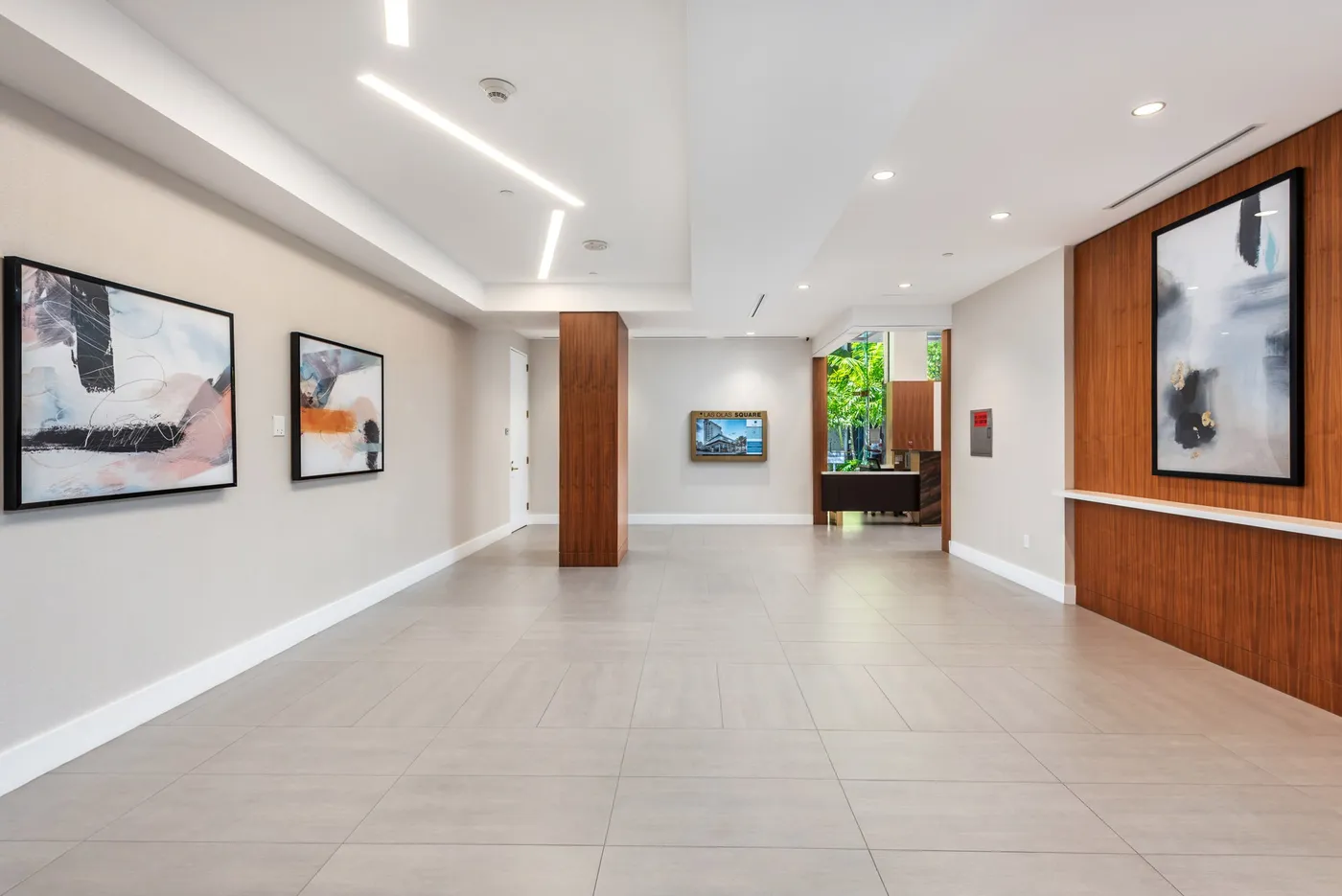 515 E Las Olas Lobby ROL 2826 G