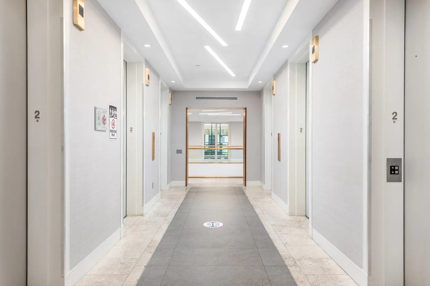 515 E Las Olas Lobby ROL 2961 G