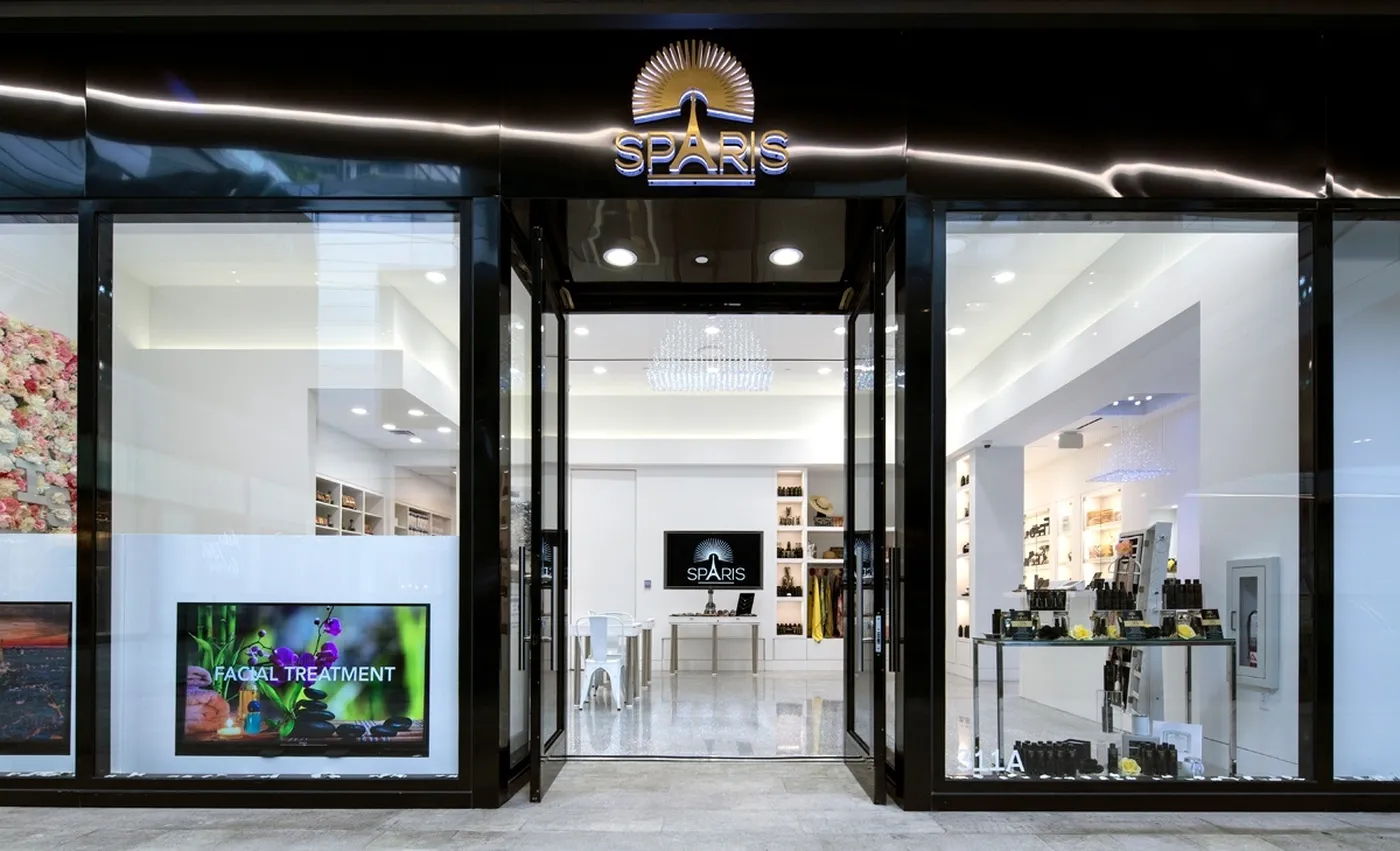 Sparis Photo by Robin Hill c lo RES 10