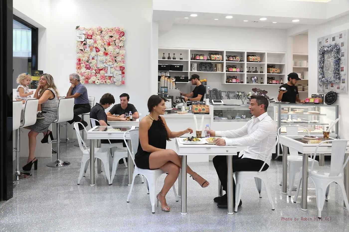 Sparis Photo by Robin Hill c lo RES 16