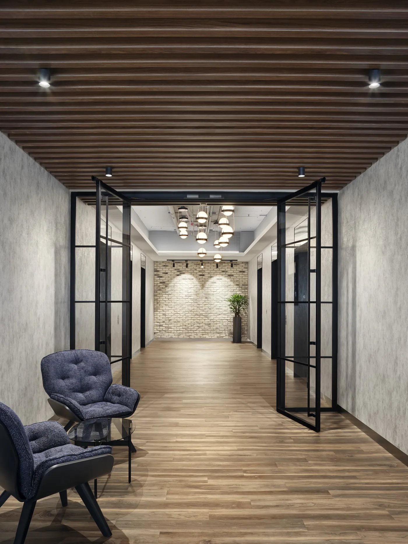 37 AGVE 0001 000 N10